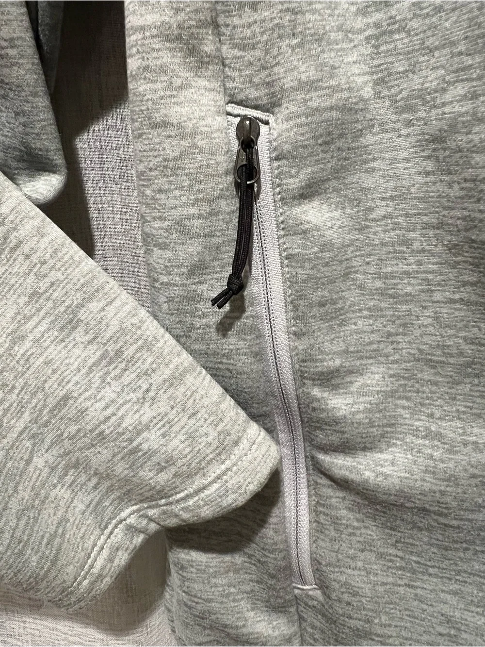 The North Face Light Gray Full-Zip Shirt Jacket. Men's Large.
